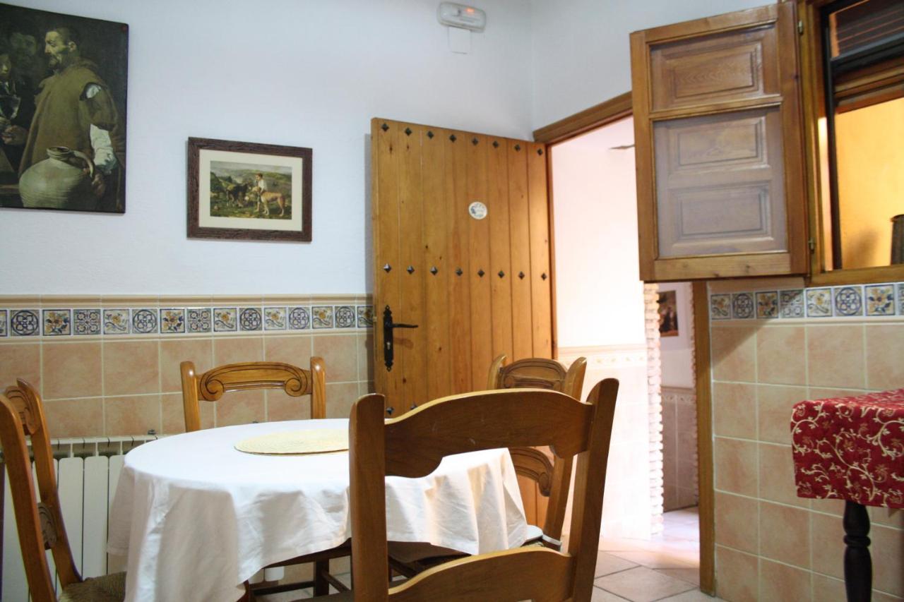 Torrejón el Rubio Alojamiento La Canada Monfrague מראה חיצוני תמונה