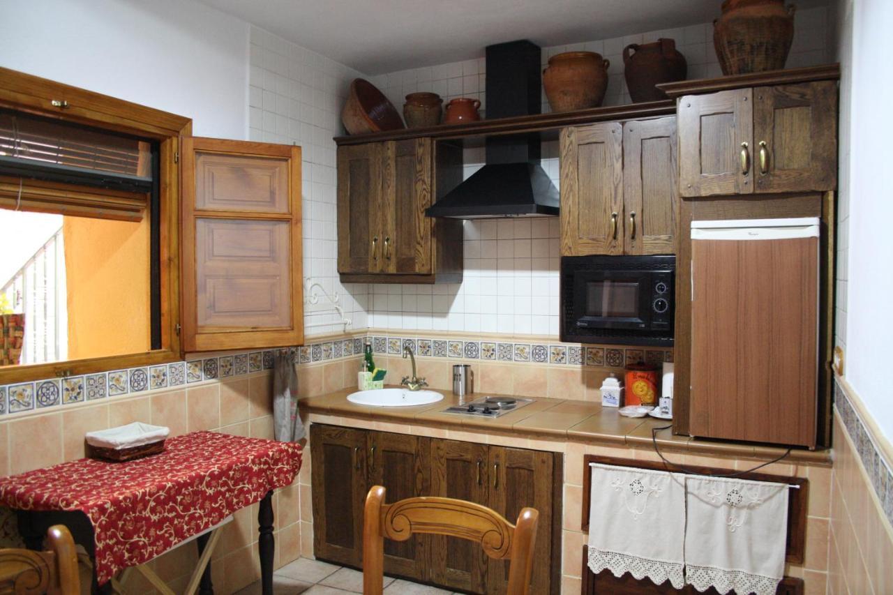 Torrejón el Rubio Alojamiento La Canada Monfrague מראה חיצוני תמונה